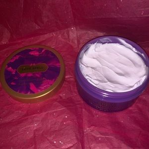 VS LOVE SPELL BODY BUTTER